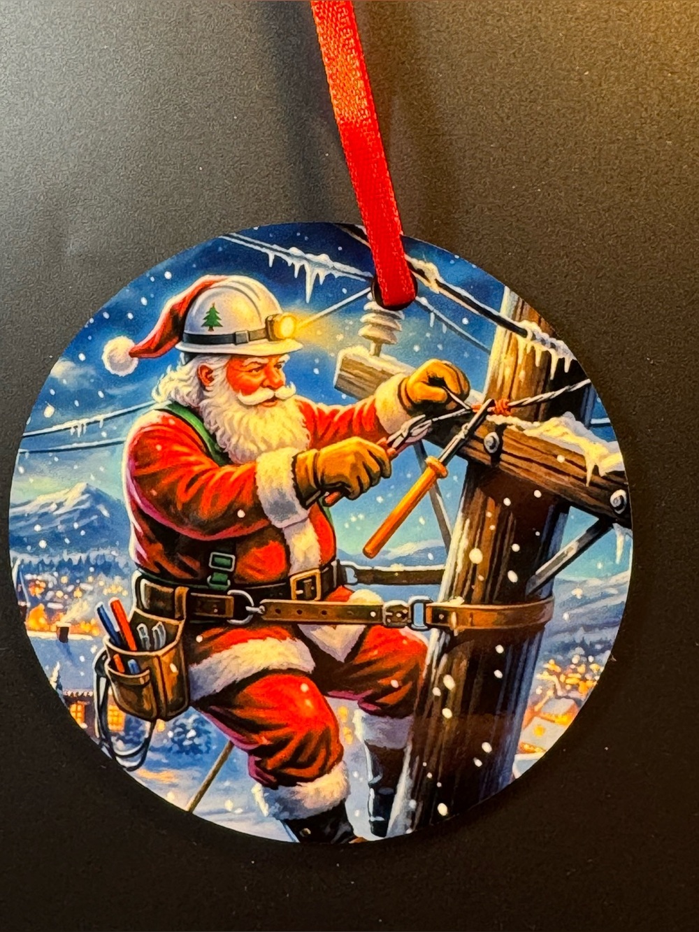Santa Claus Lineman Multicolor Round Wooden Christmas Ornament New Gift